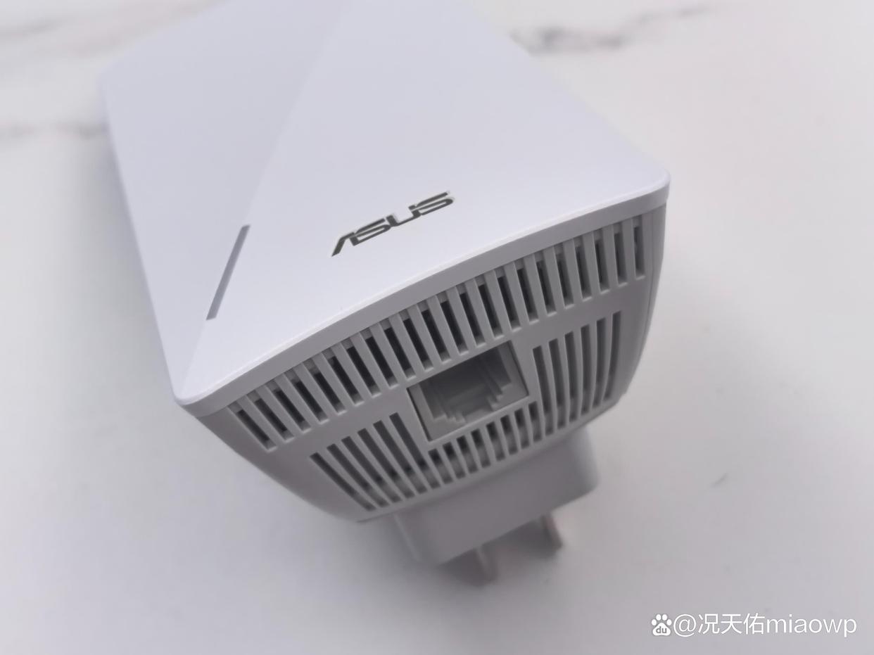 全屋WiFi 7无死角! 华硕 RP-BE58无线信号放大器体验测评
