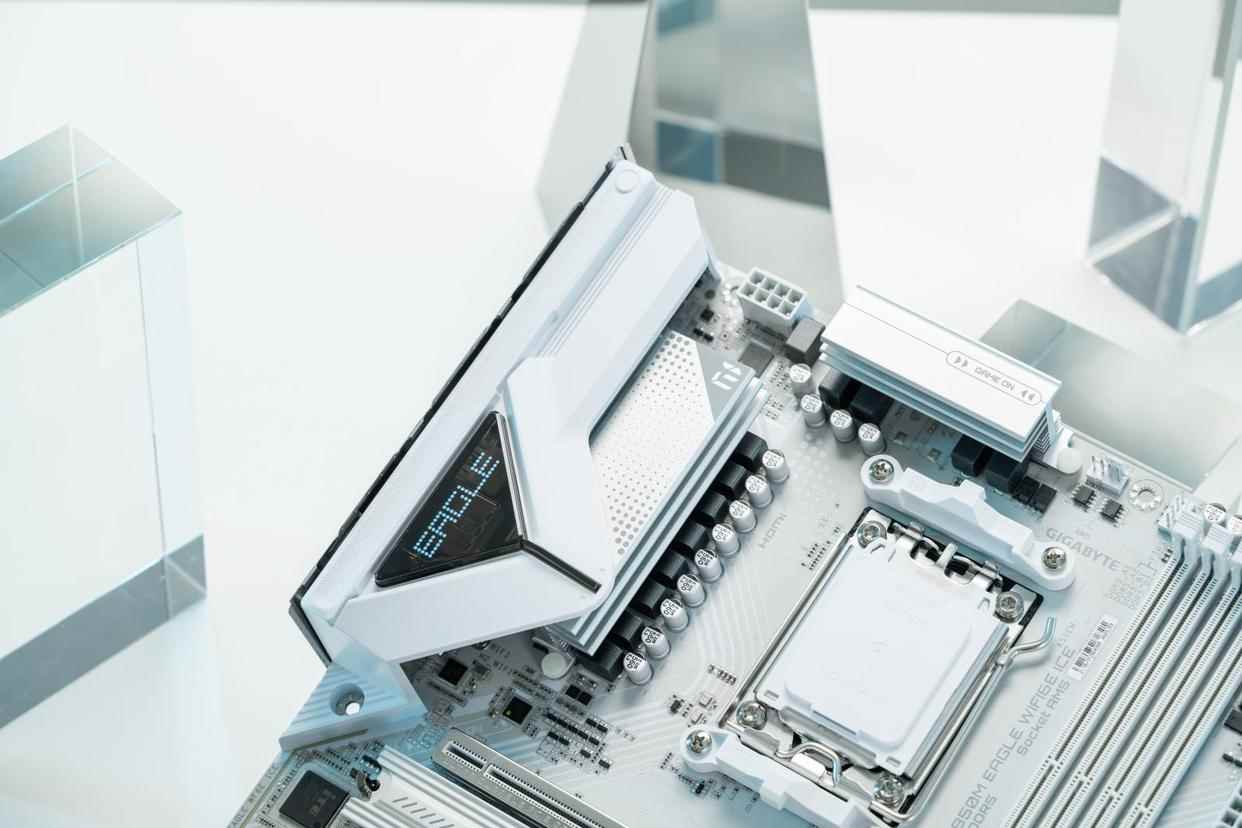 锐龙9000X3D搭配技嘉B850M EAGLE WIFI6E主板组装机性能测评